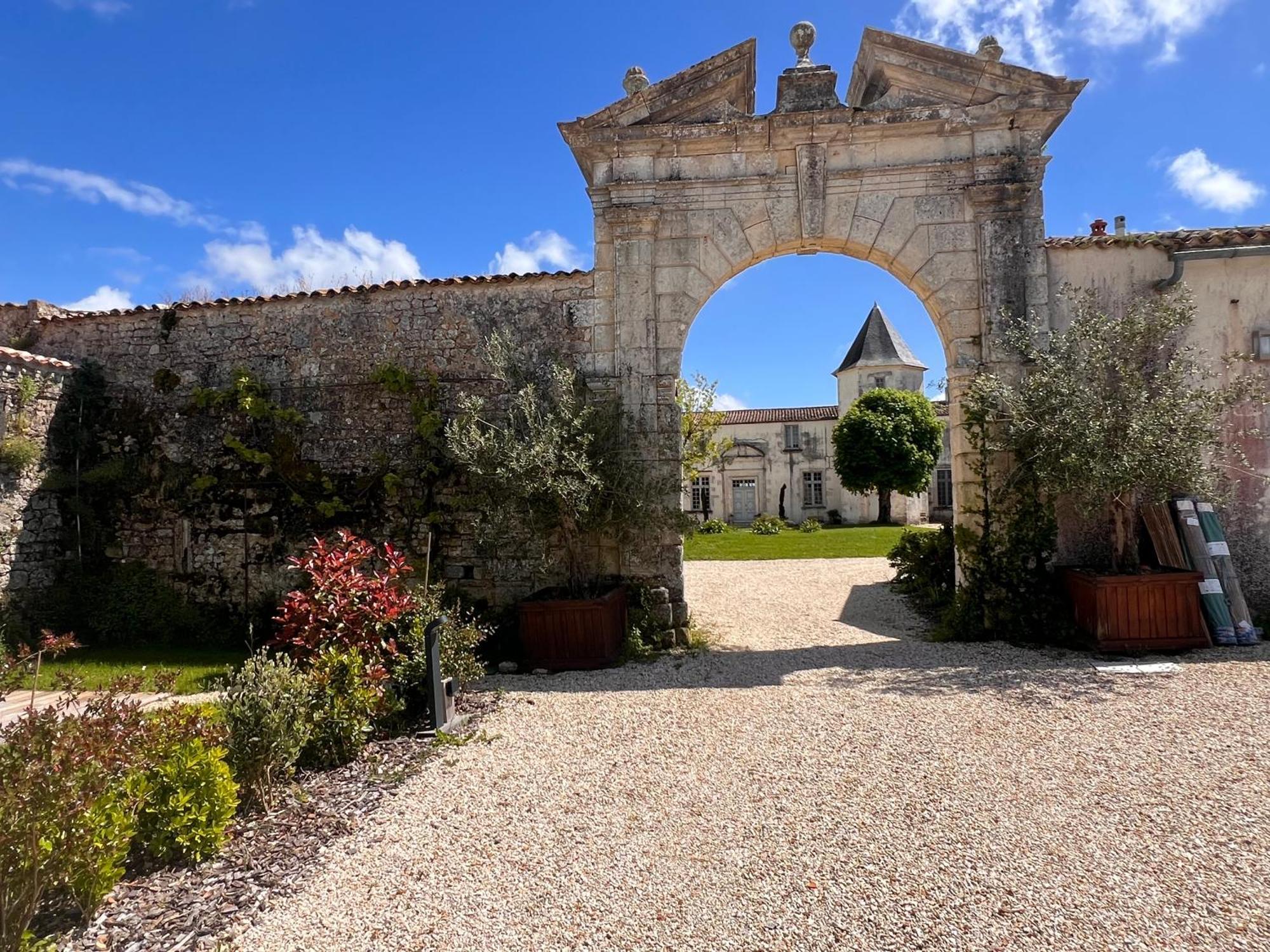 Chateau De Feusse Saint-Just-Luzac Eksteriør bilde