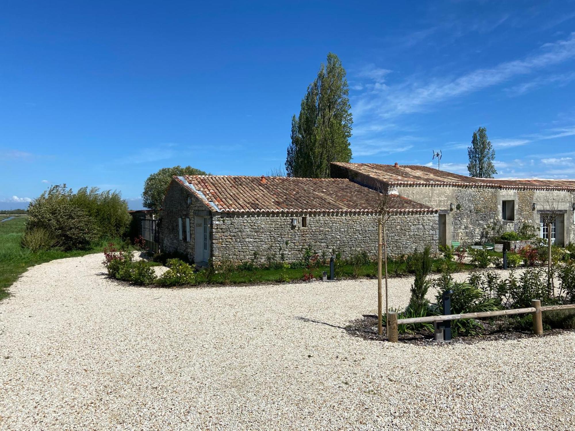 Chateau De Feusse Saint-Just-Luzac Eksteriør bilde